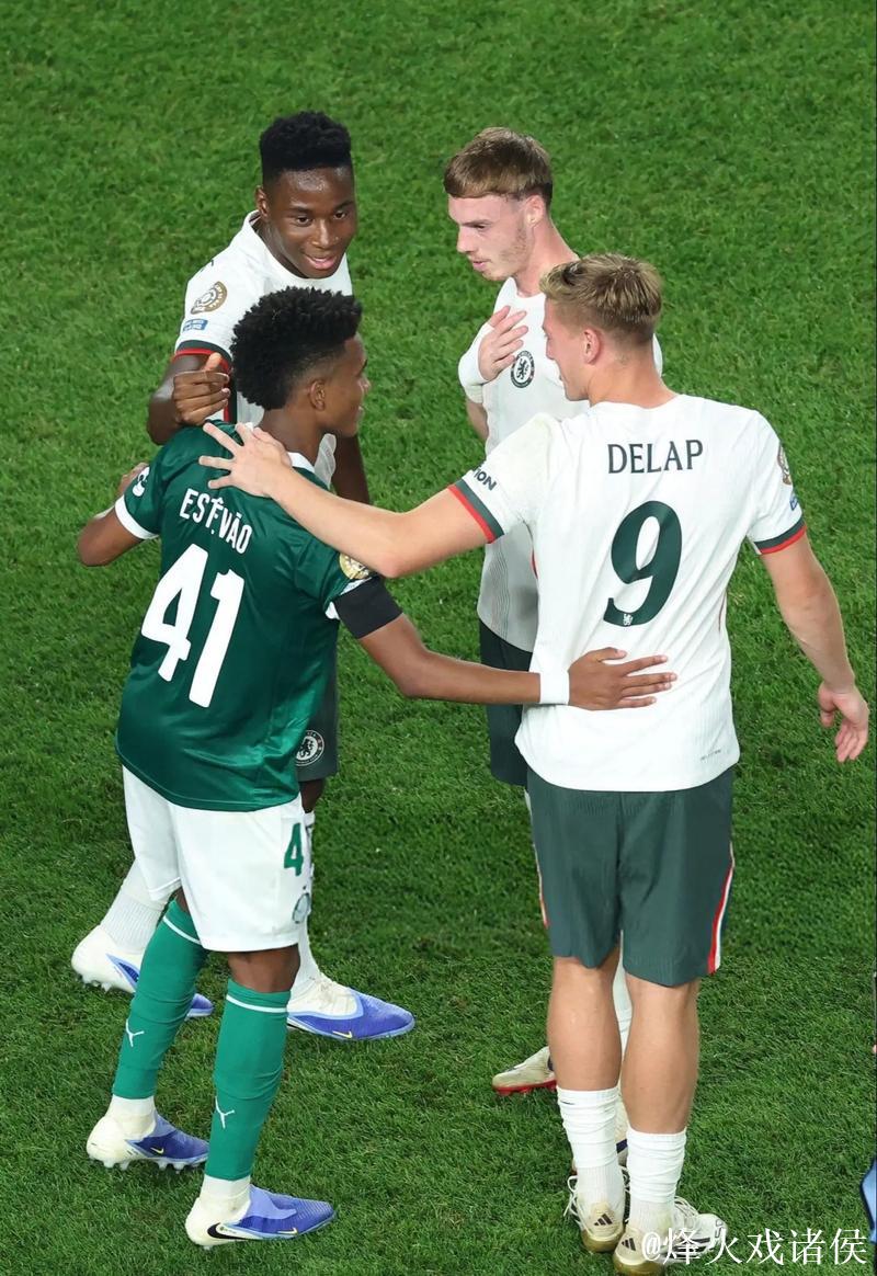 官方：埃斯特旺欧冠对巴萨的进球当选切尔西11月