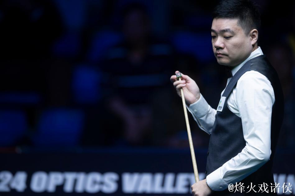 斯诺克武汉公开赛资格赛：丁俊晖5-1轻松战胜张浩挺进下一轮
